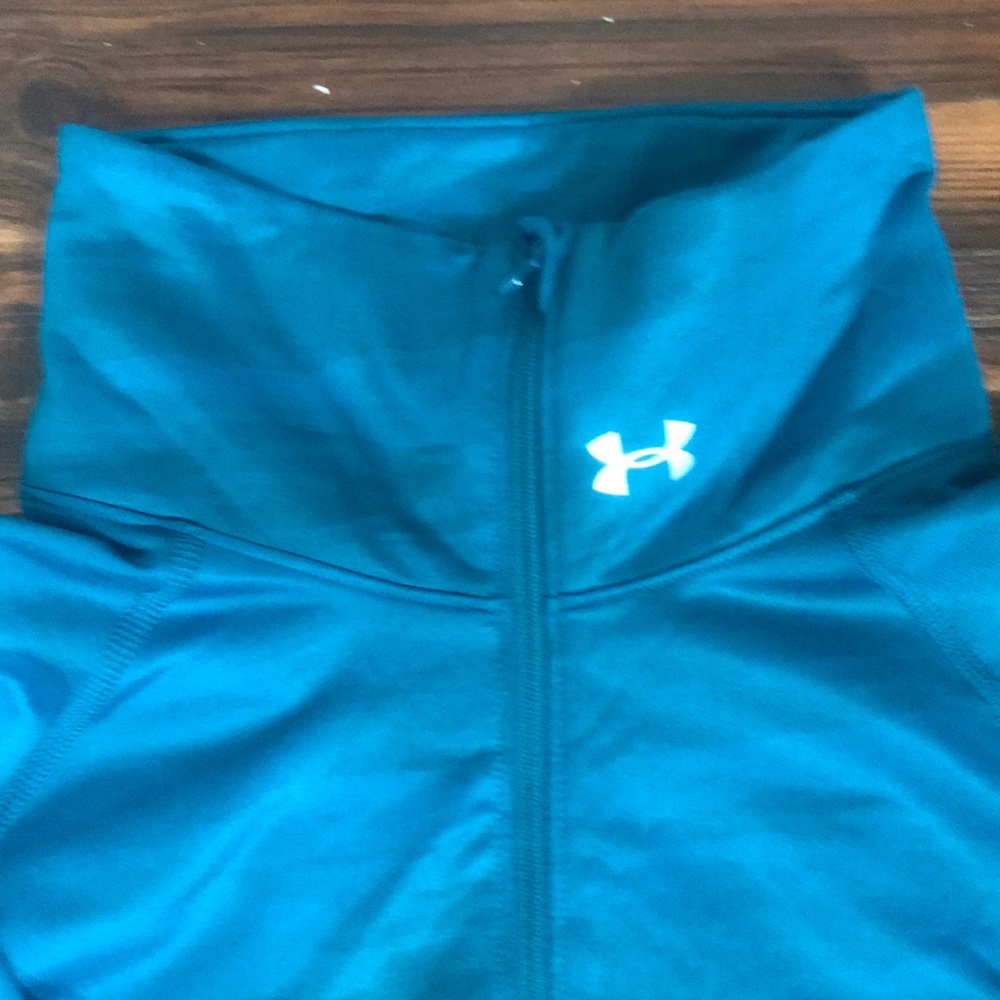 NWOT Under Armour pullover NWOT - Picture 2 of 3